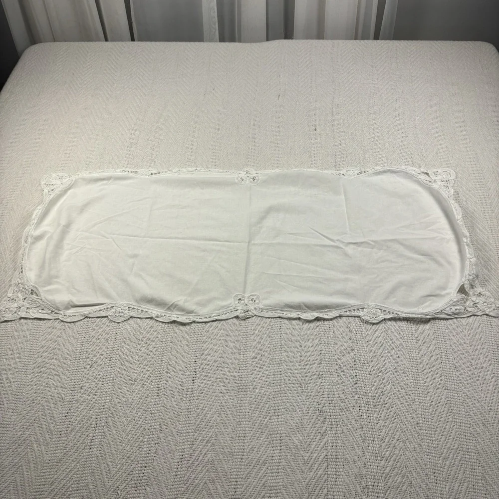 Vintage White Table Runner With Battenburg Lace Trim Doily Cotton